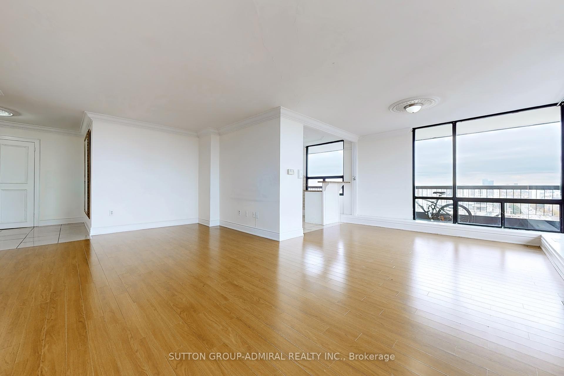 2 Bedrooms Condo at 135 Antibes, Toronto For sale