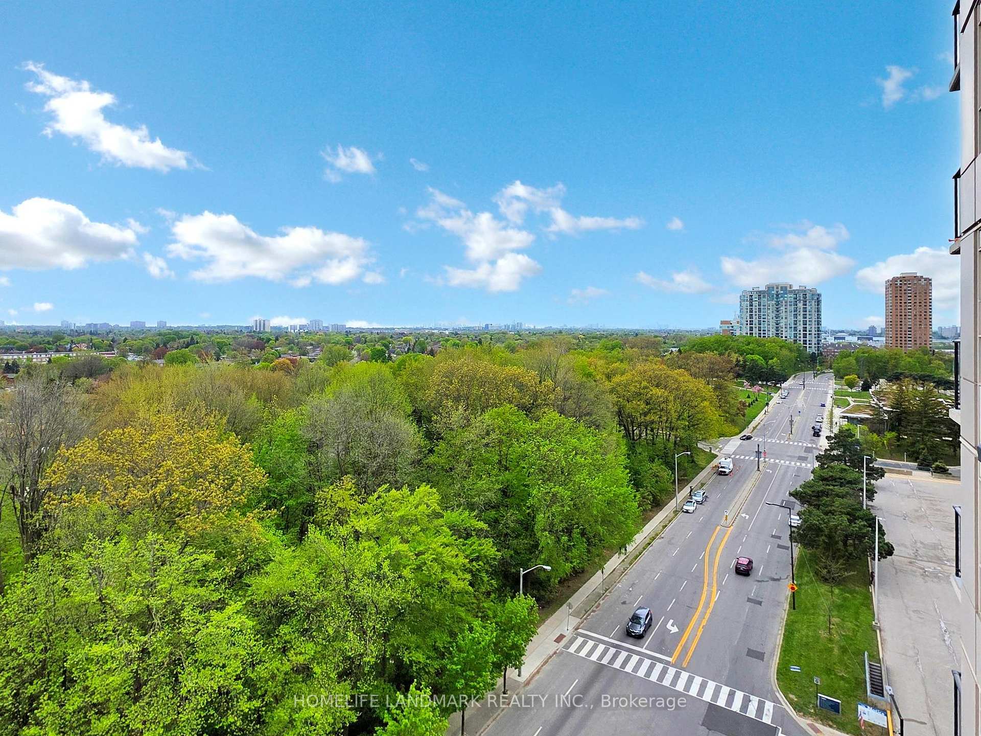 2 Bedrooms Condo at 190 Borough, Toronto For sale