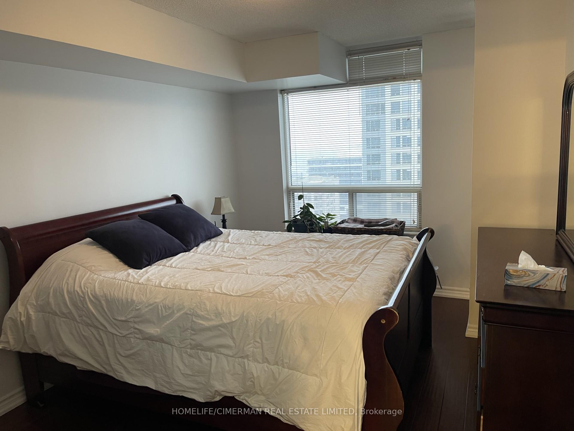 1 Bedroom Condo at 3 REAN,  Toronto For sale