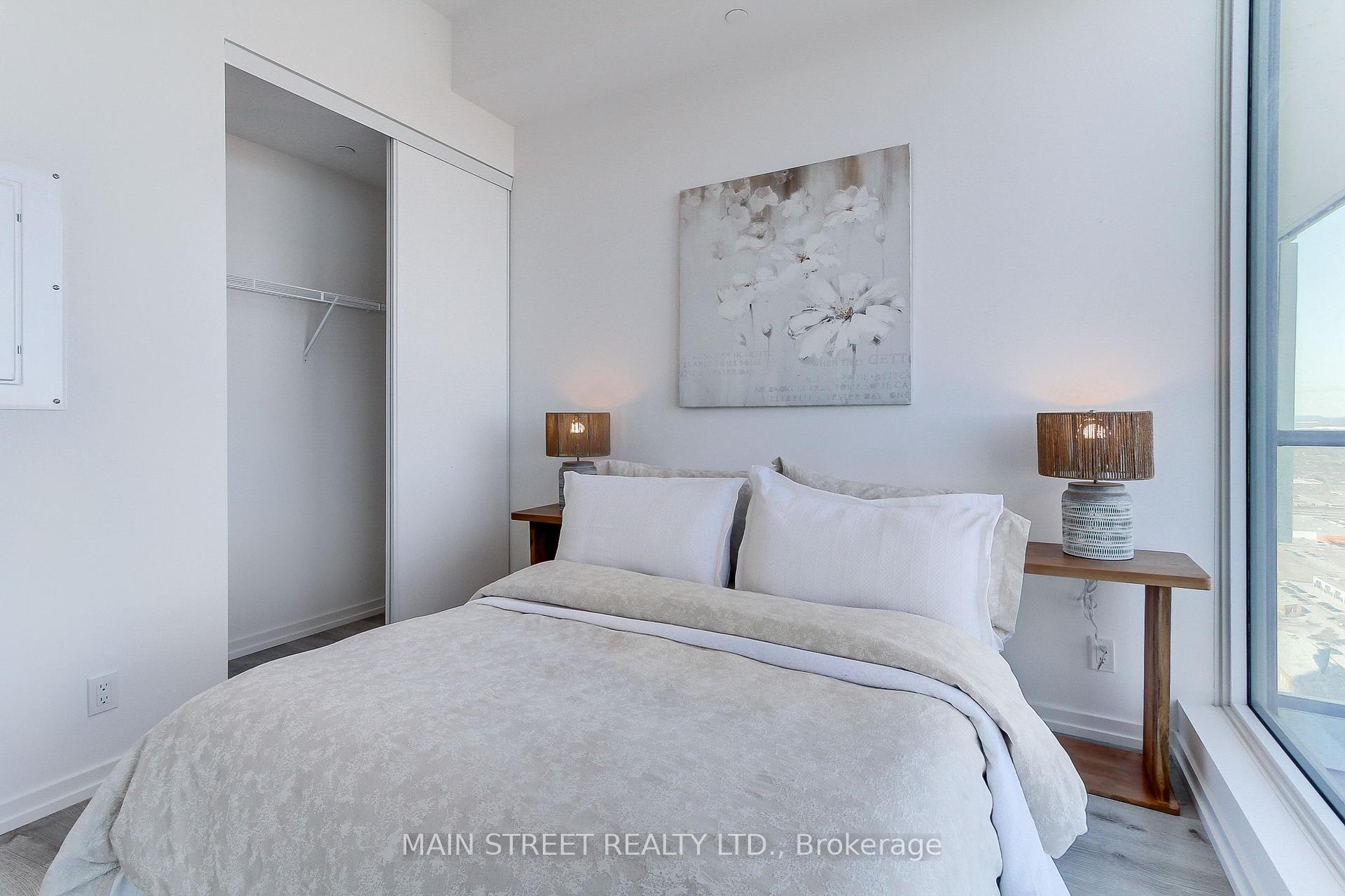 1 Bedroom Condo at 1000 Portage, Vaughan For sale