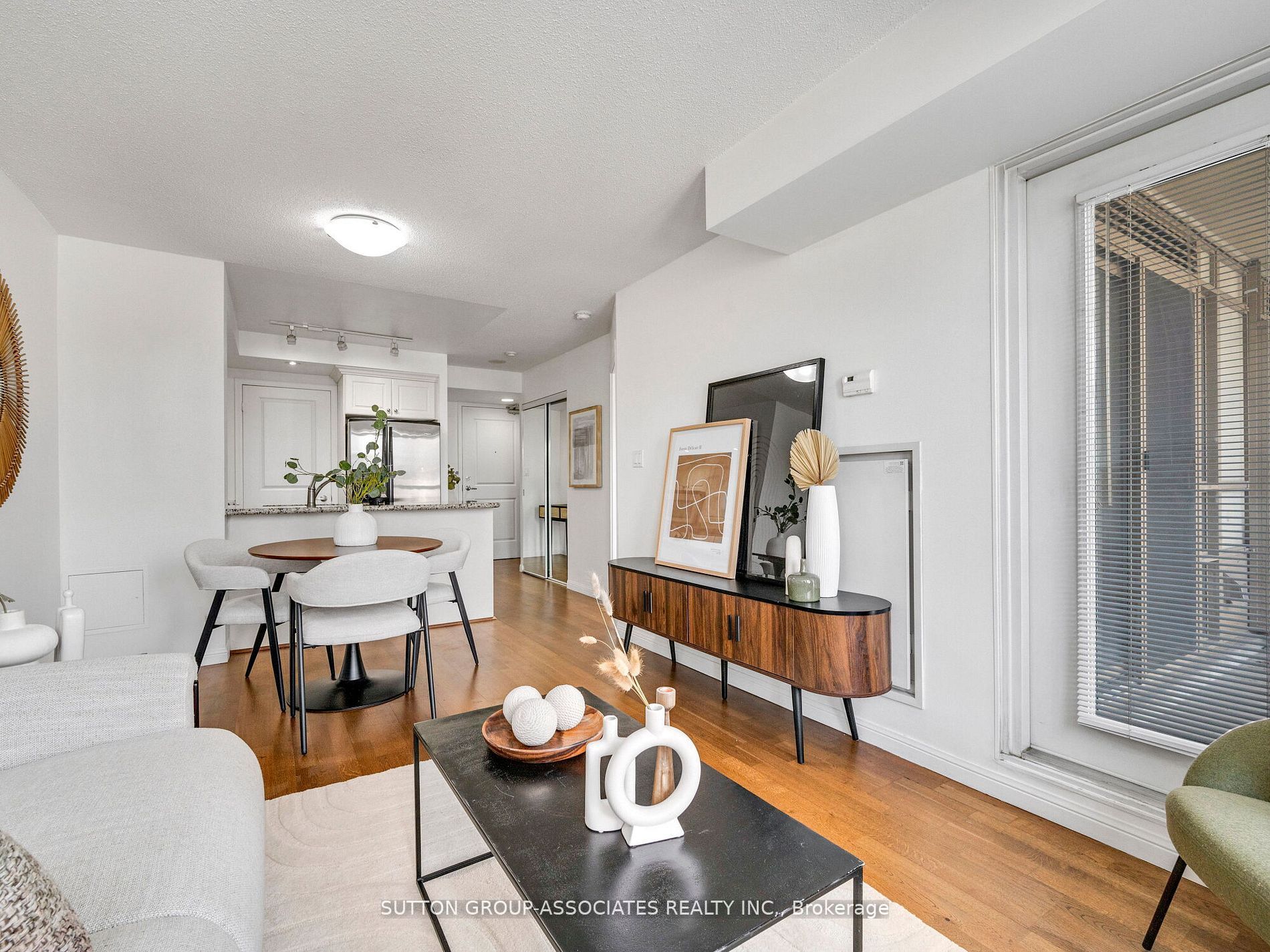 900 Mount Pleasant Road, #320