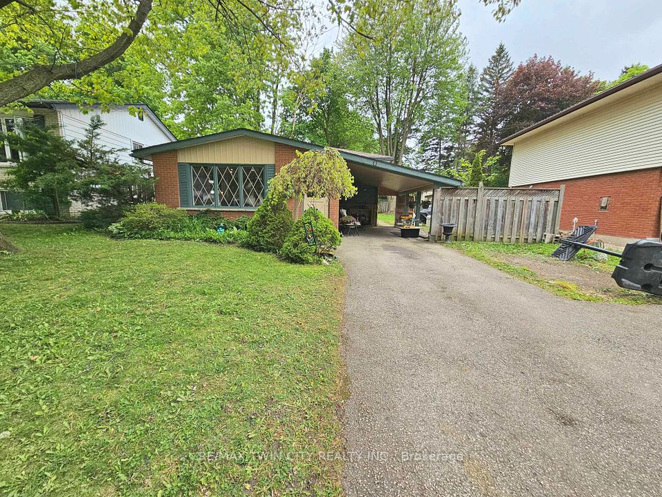 559 Sprucehill