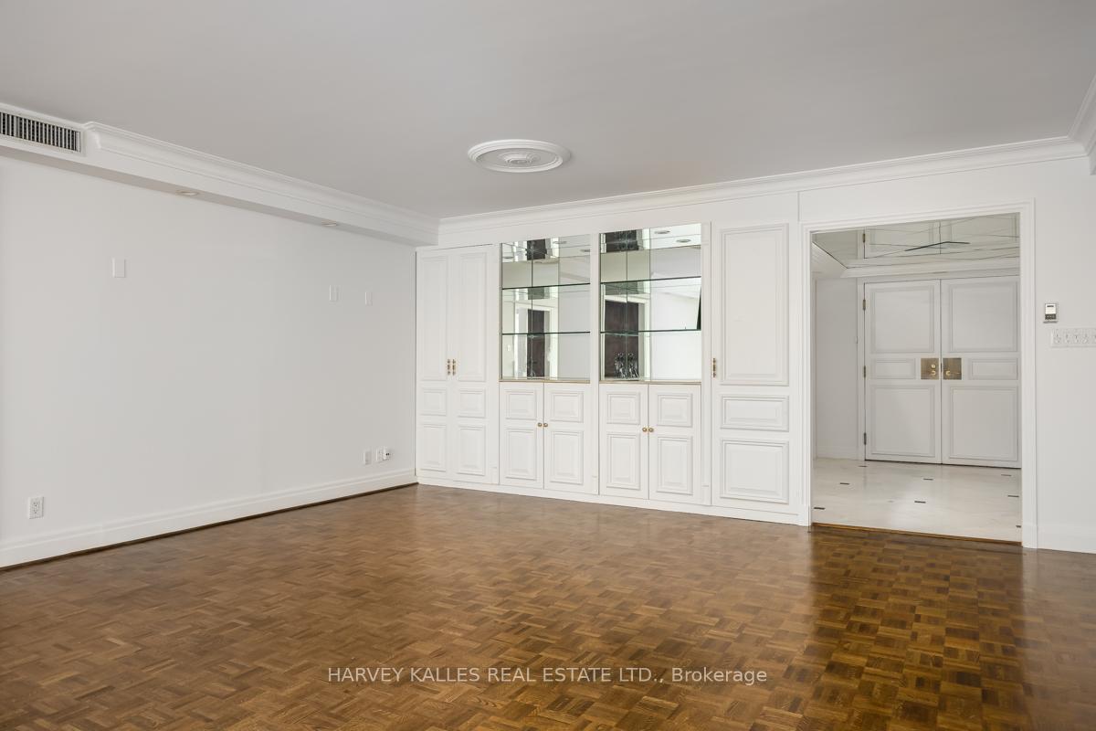 2 Bedrooms Condo at 1166 Bay, Toronto For sale