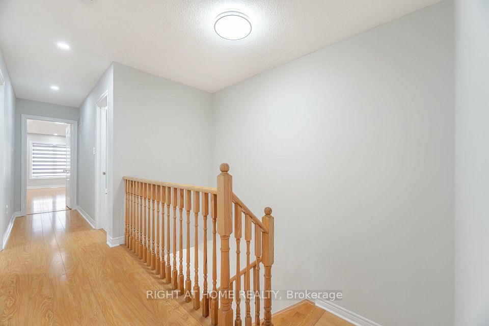 https://trreb-image.ampre.ca/KCRbVQh1OTAIOFI0D0fawwamTrH6zSNSZIVq3XTG45g/rs:fit:960:960/wm:.5:so:0:50:.4/wmsh:10/wmt:PHNwYW4gZm9yZWdyb3VuZD0nd2hpdGUnIGZvbnQ9JzY4Jz5SSUdIVCBBVCBIT01FIFJFQUxUWSwgQnJva2VyYWdlPC9zcGFuPg/L3RycmViL2xpc3RpbmdzLzQwLzUyLzU5LzA2L3AvMzEzNGVjYTQtNjQzNy00YzYyLWJiOTItMjdiODNmNWVjNGYxLmpwZw.jpg