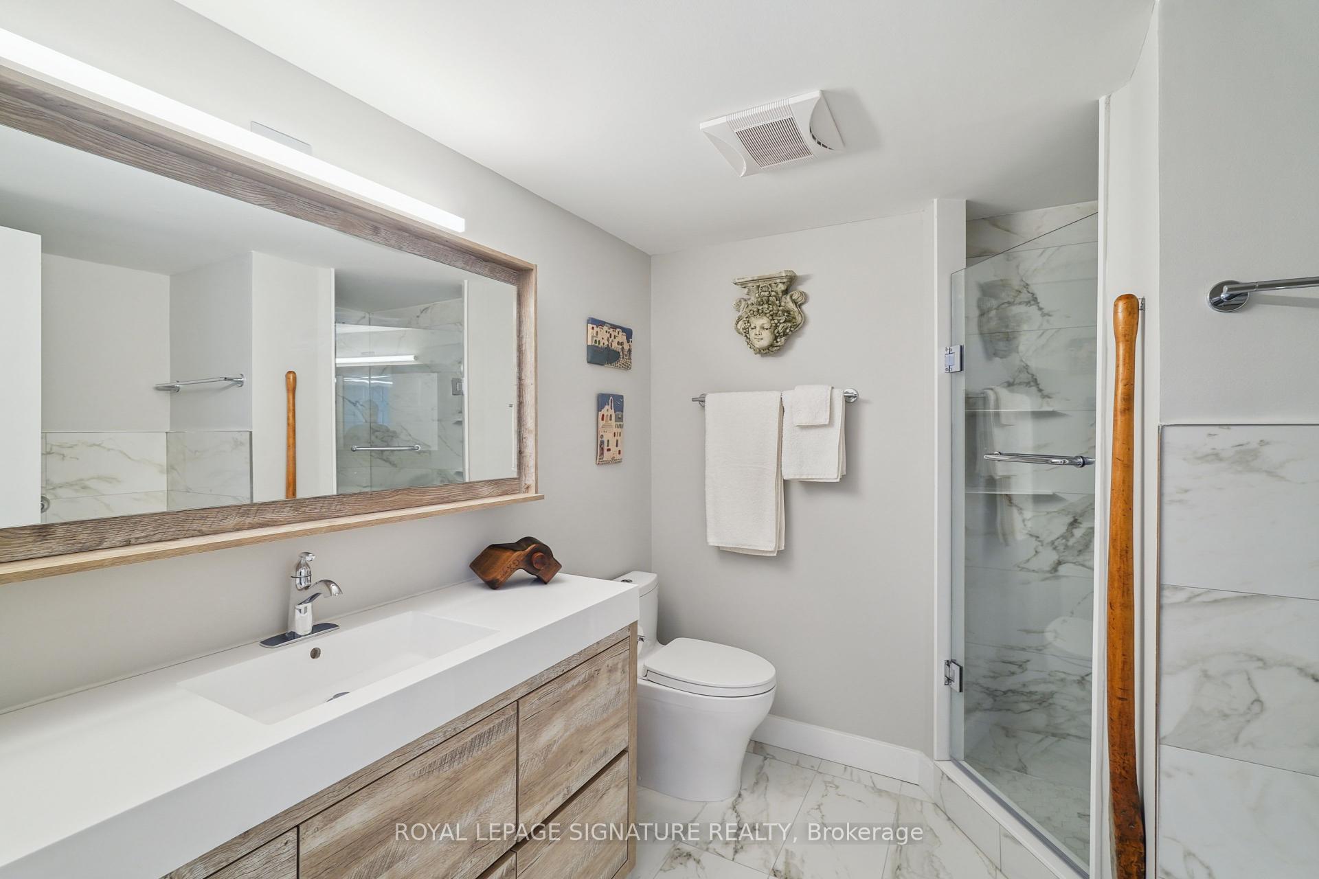 2 Bedrooms Condo at 271 Ridley, Toronto For sale