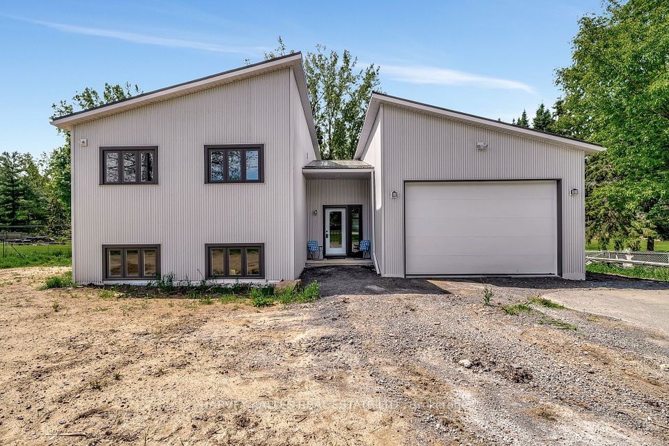 55 COUNTY ROAD 1, Prince Edward County, ON K0K 2T0