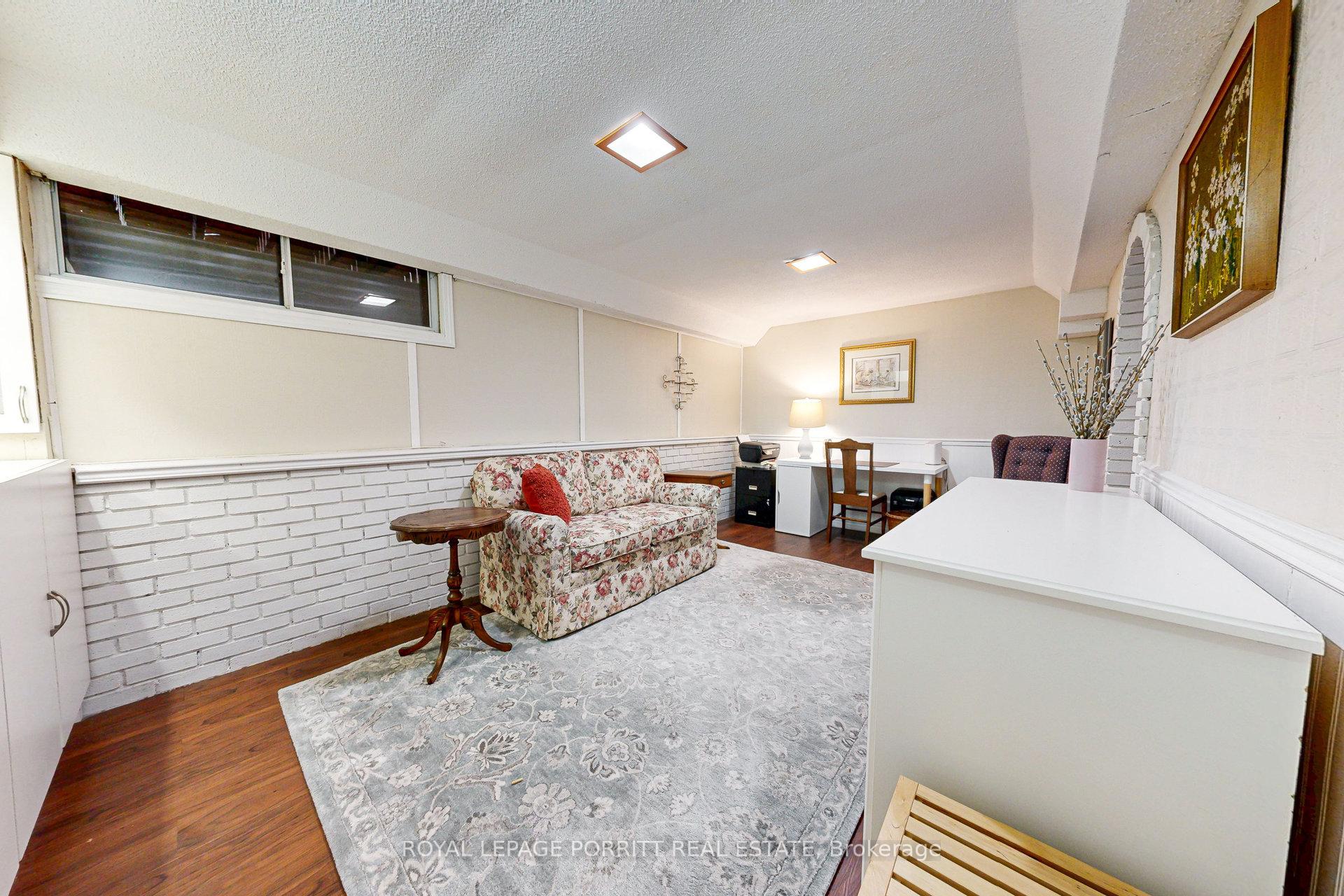 3 Bedrooms Condo at 3395 Cliff, Mississauga For sale