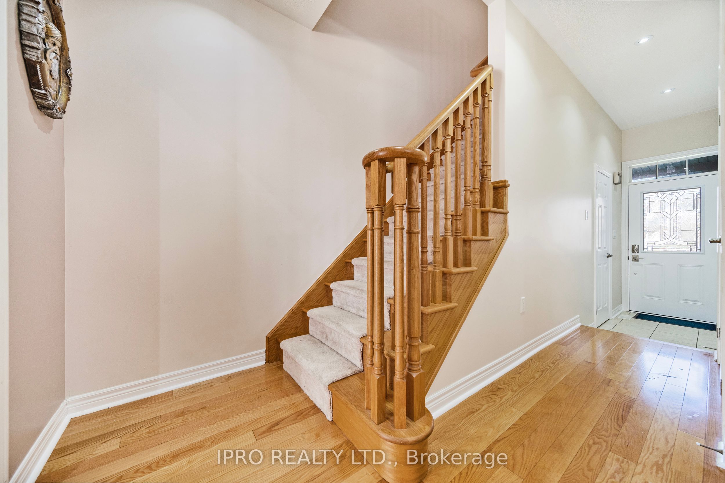 8 Icefall Road, Caledon, ON L7C 3T6