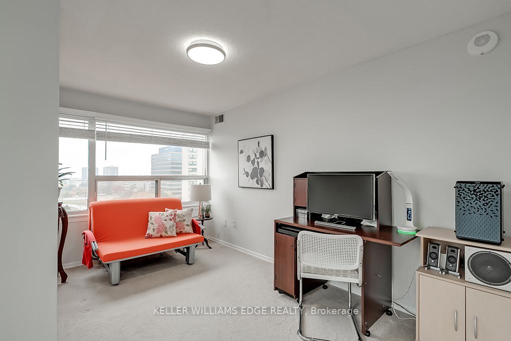 3 Bedrooms Condo at 475 The West Mall,  Toronto For sale