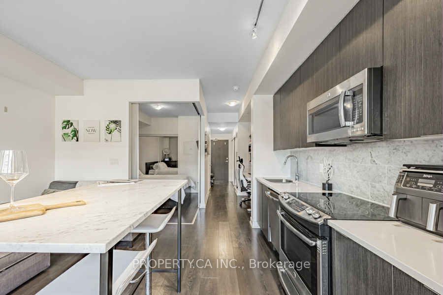 50 Bruyeres Mews Road