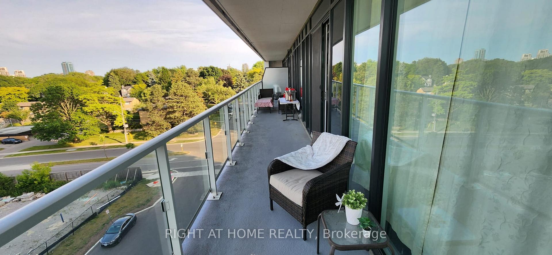 3 Bedrooms Condo at 20 O’Neill, Toronto For sale