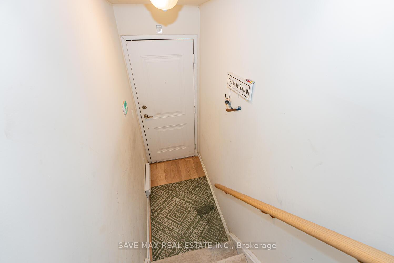 2 Bedrooms Condo at 1070 Progress, Toronto For sale