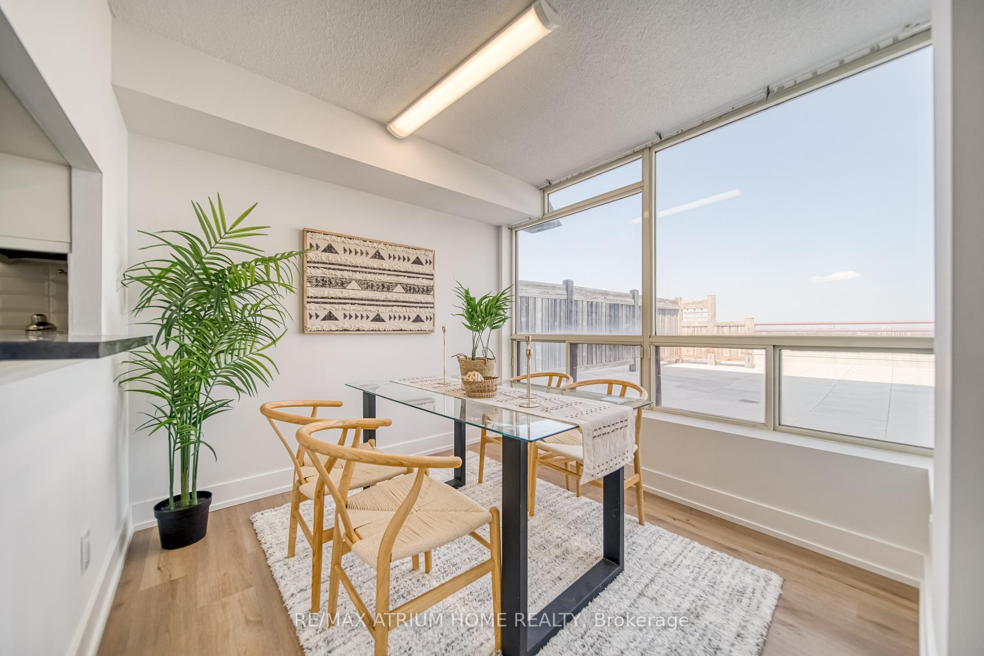 3 Bedrooms Condo at 5765 Yonge, Toronto For sale