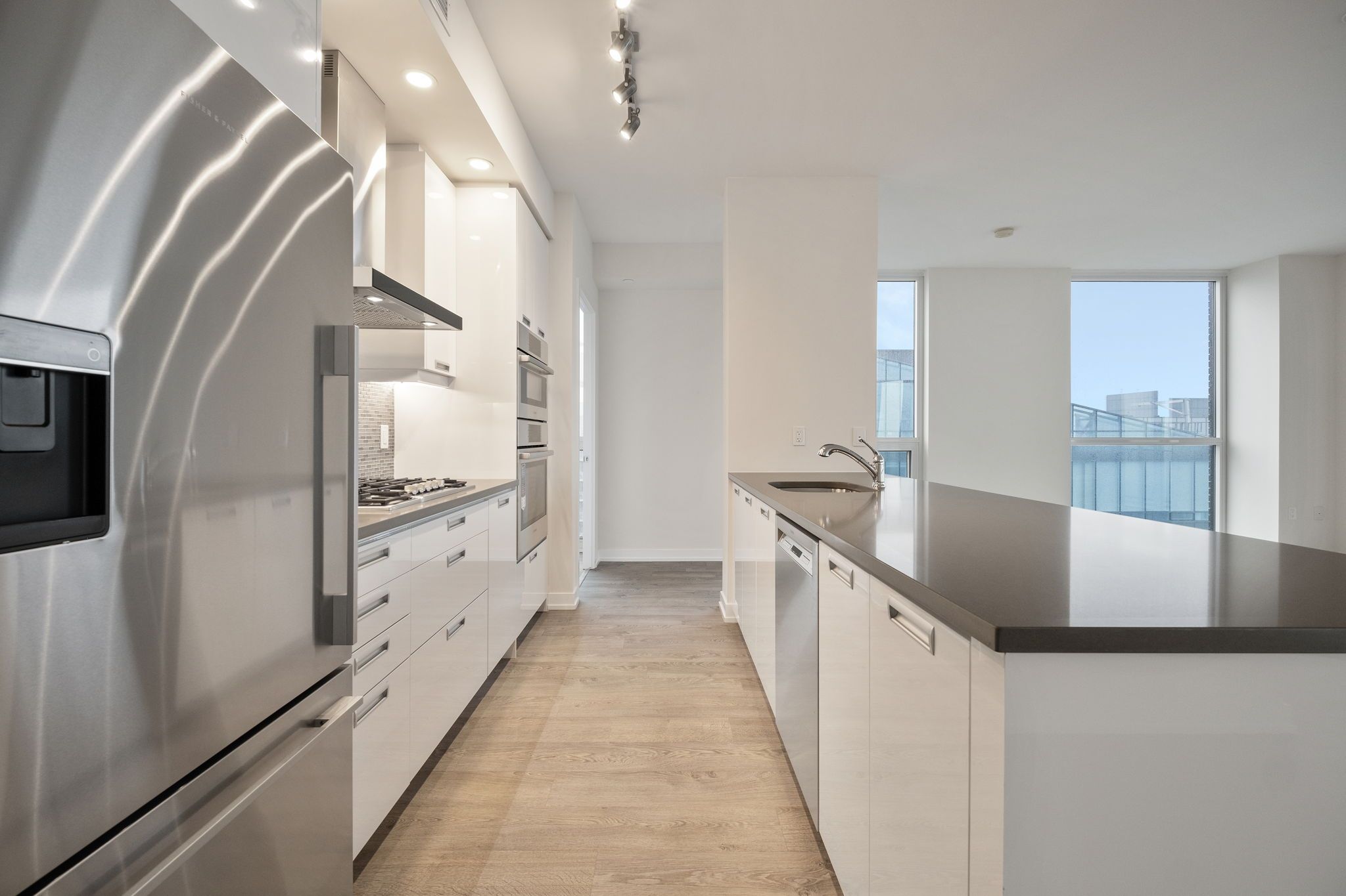 99 John Street 4504
