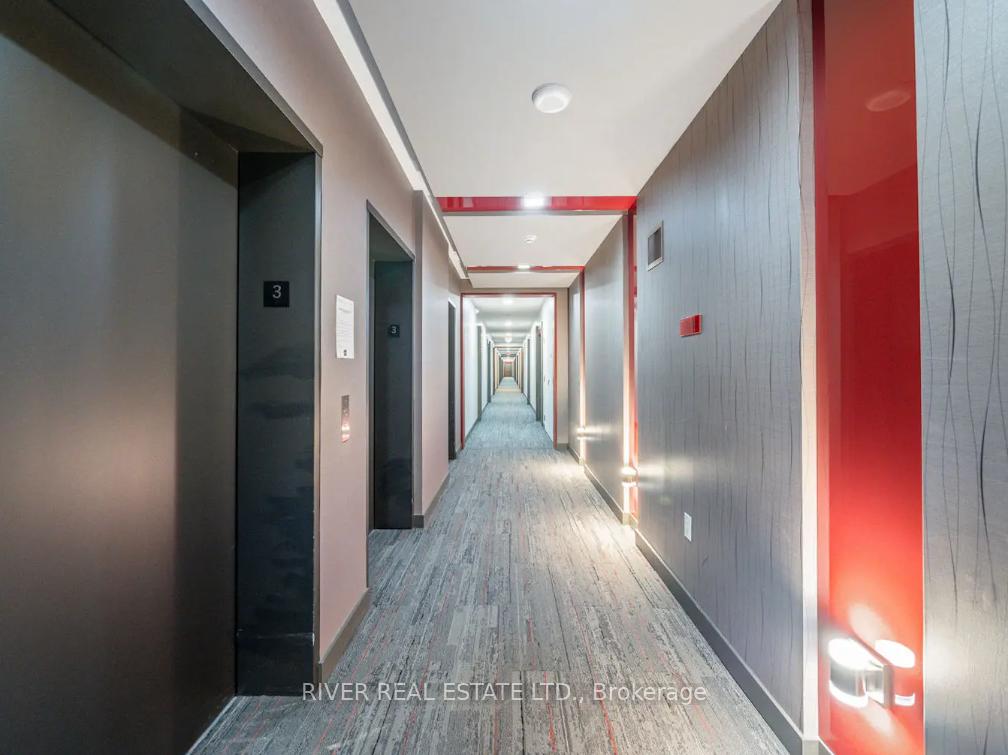 1 Bedroom Condo at 560 Front,  Toronto For sale