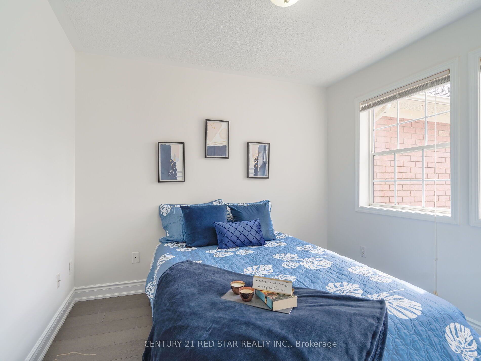 1144 Barclay Circle