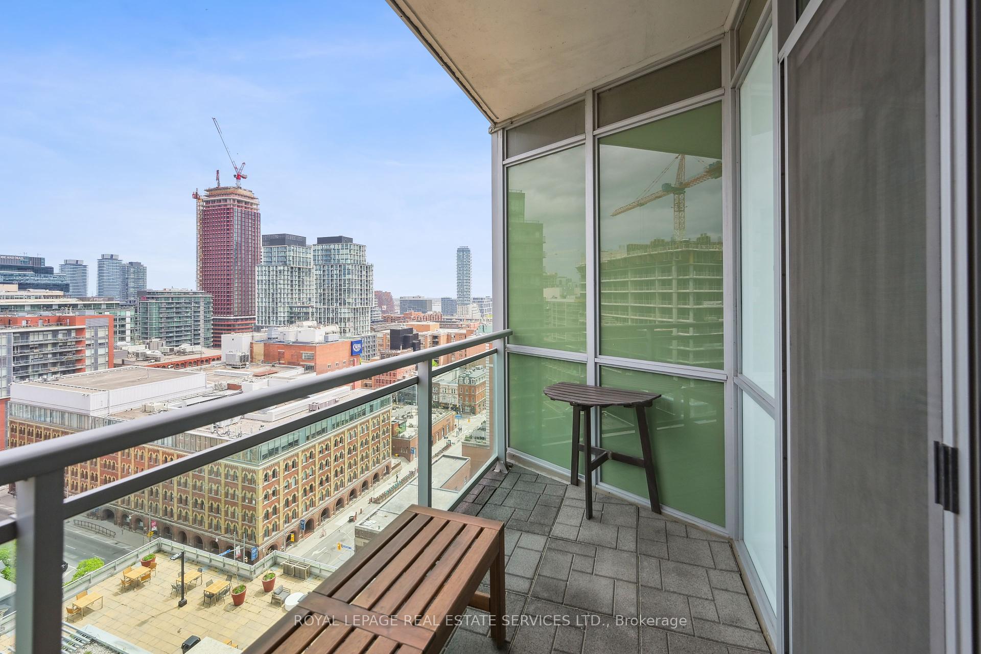 1 Bedroom Condo at 112 George, Toronto For sale