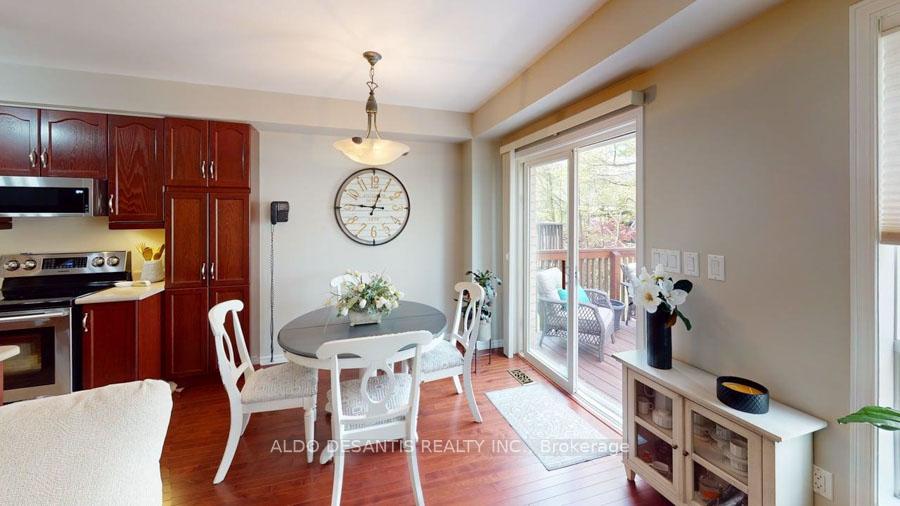 3 Bedrooms Condo at 348 Highland, Hamilton For sale