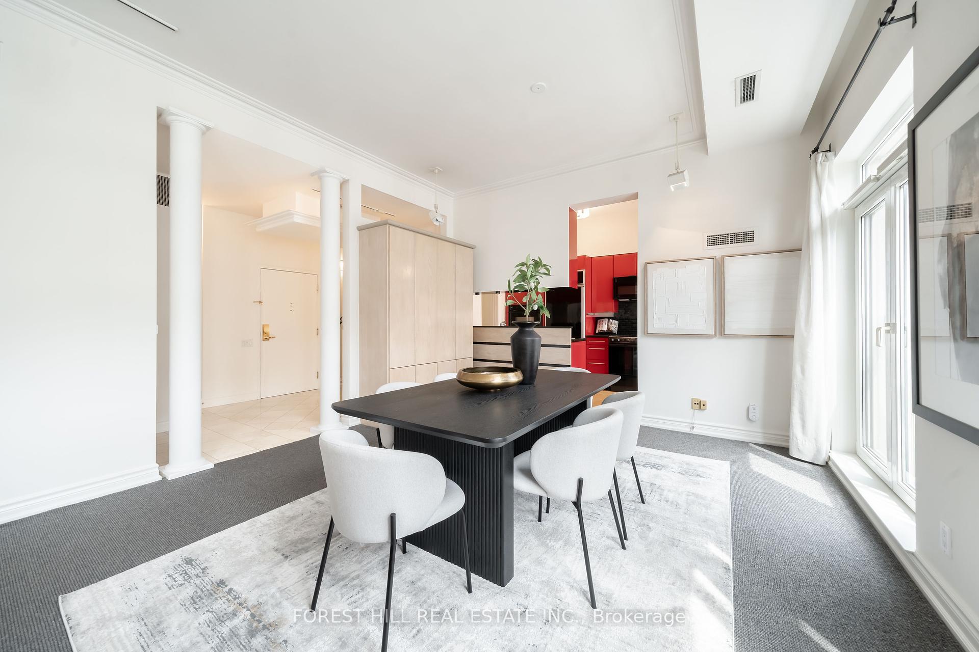 3 Bedrooms Condo at 1 Balmoral, Toronto For sale
