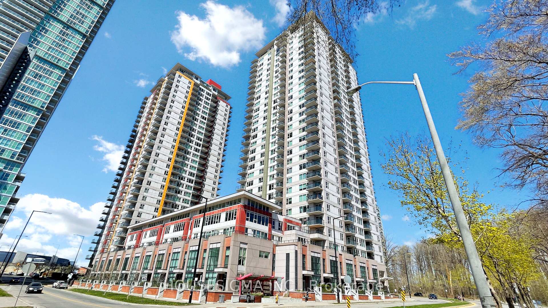 2 Bedrooms Condo at 190 Borough,  Toronto For sale