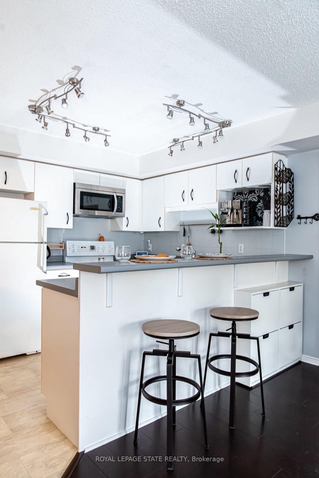 1 Bedroom Condo at 2010 Cleaver, Burlington For sale