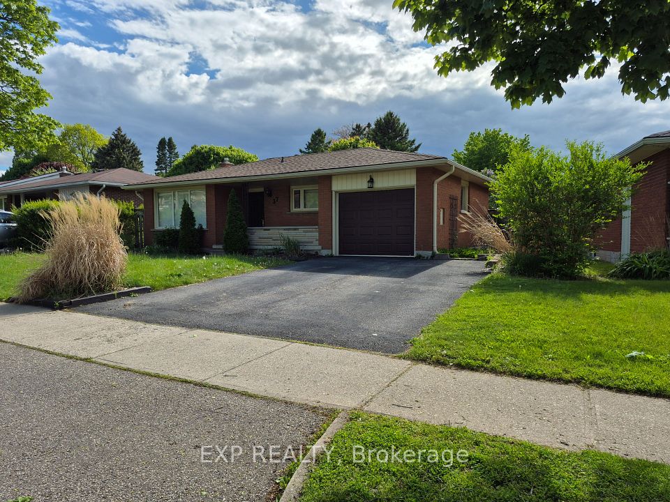 37 Montcalm Drive
