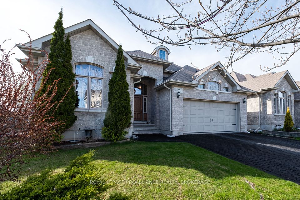 226 Rose Abbey