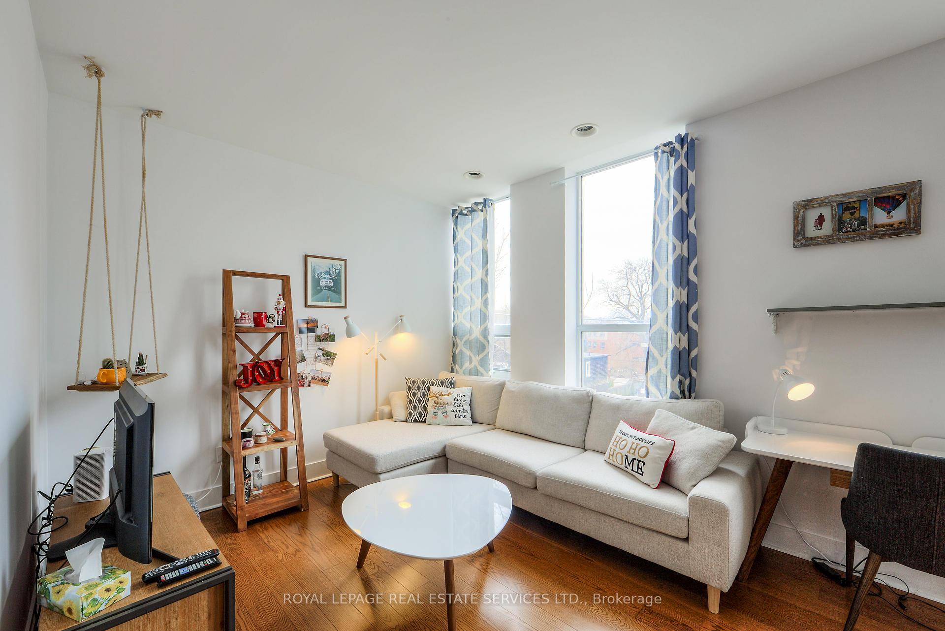 2 Bedrooms Condo at 323 Kingston, Toronto For sale