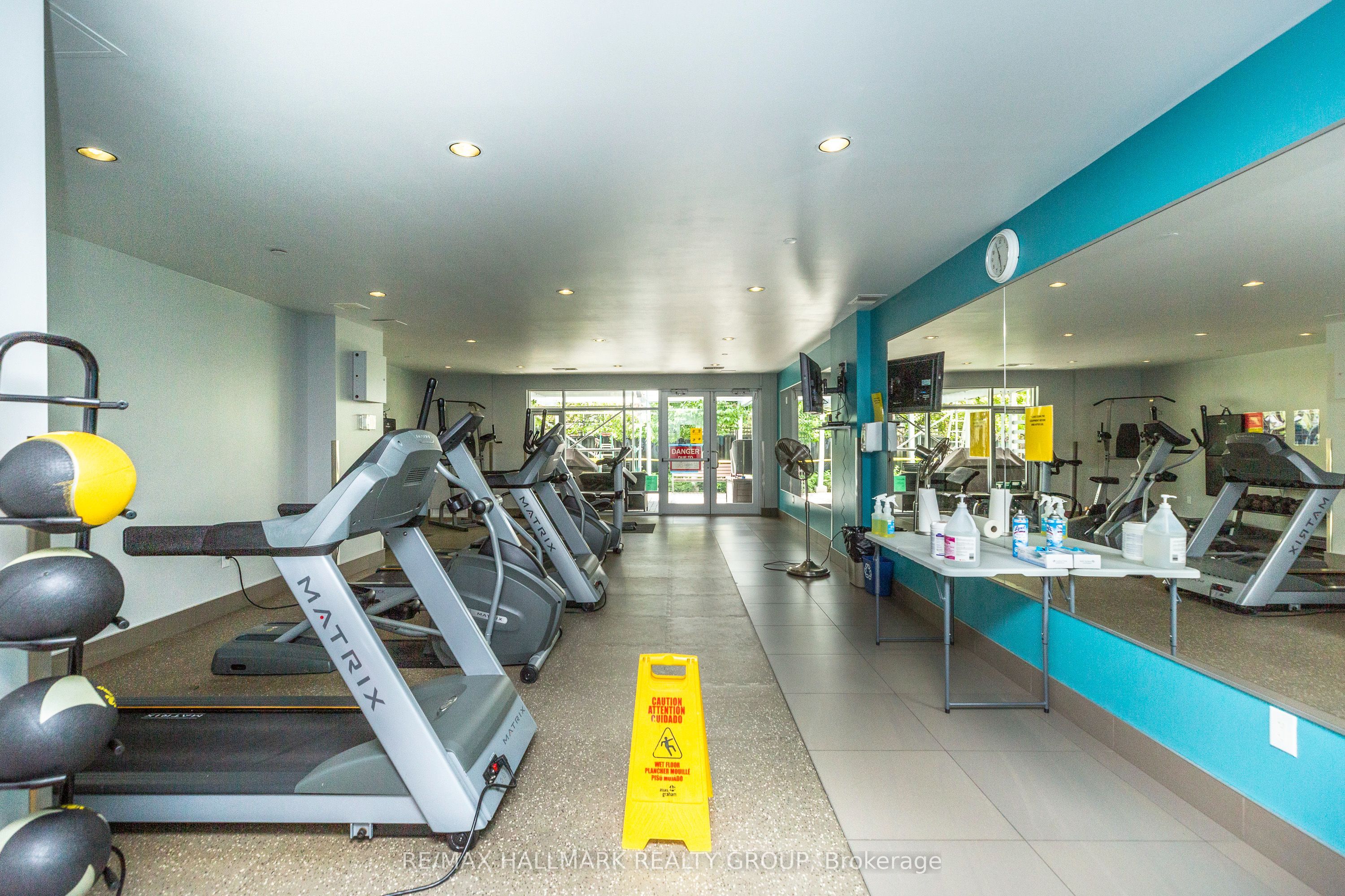 100 Champagne Avenue S #403, Dows Lake - Civic Hospital and Area 4503 - West Centre Town