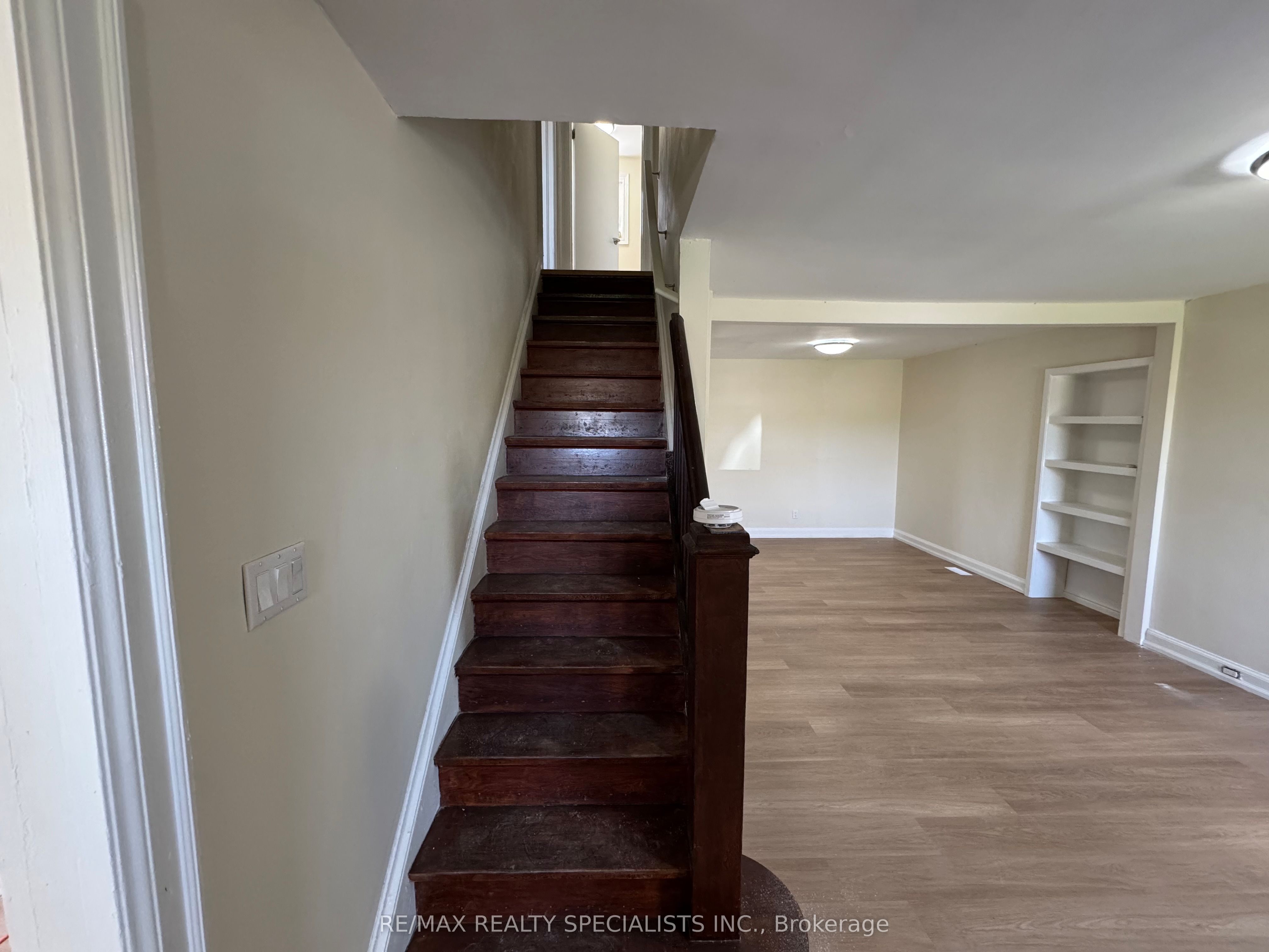 8731 Trafalgar Road