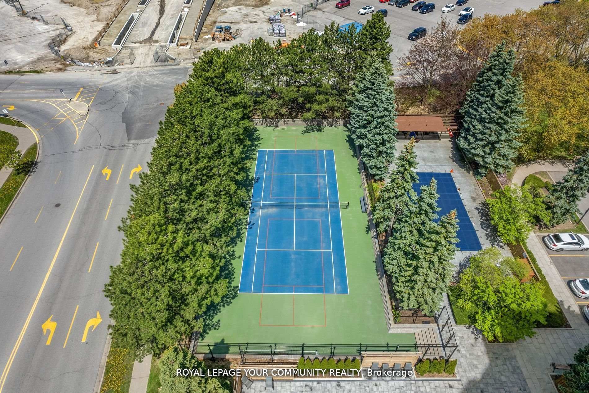 7420 Bathurst Street, #503
