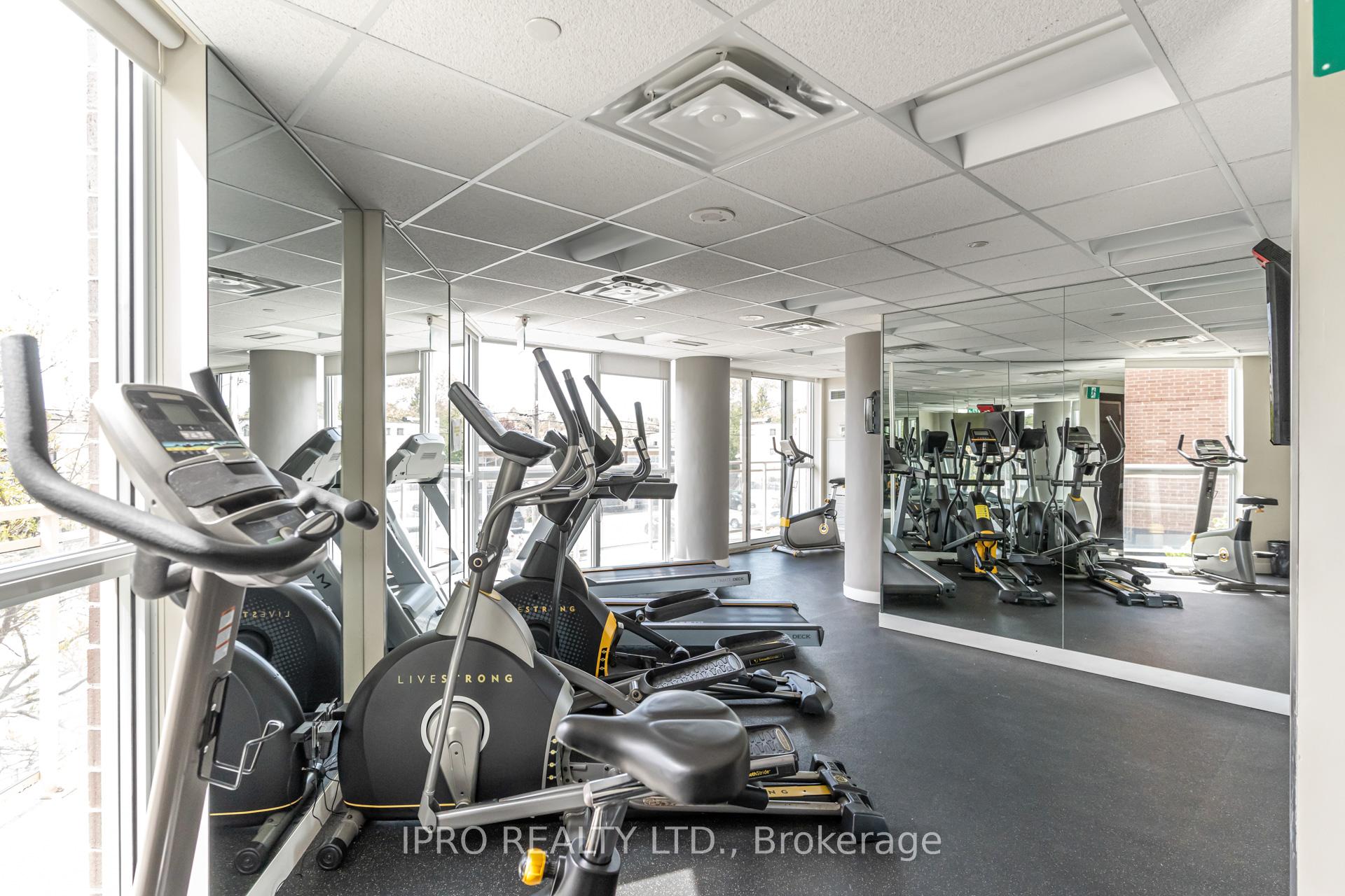 2 Bedrooms Condo at 5101 Dundas, Toronto For sale