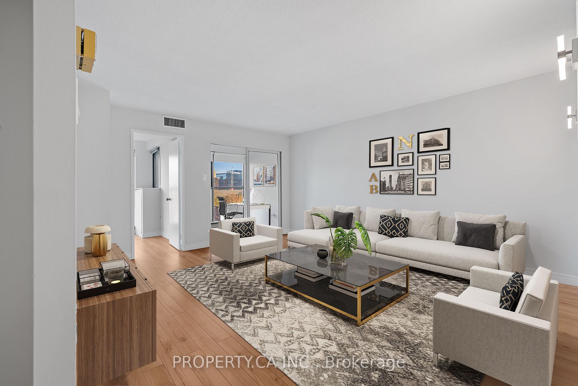 3 Bedrooms Condo at 65 Scadding, Toronto For sale
