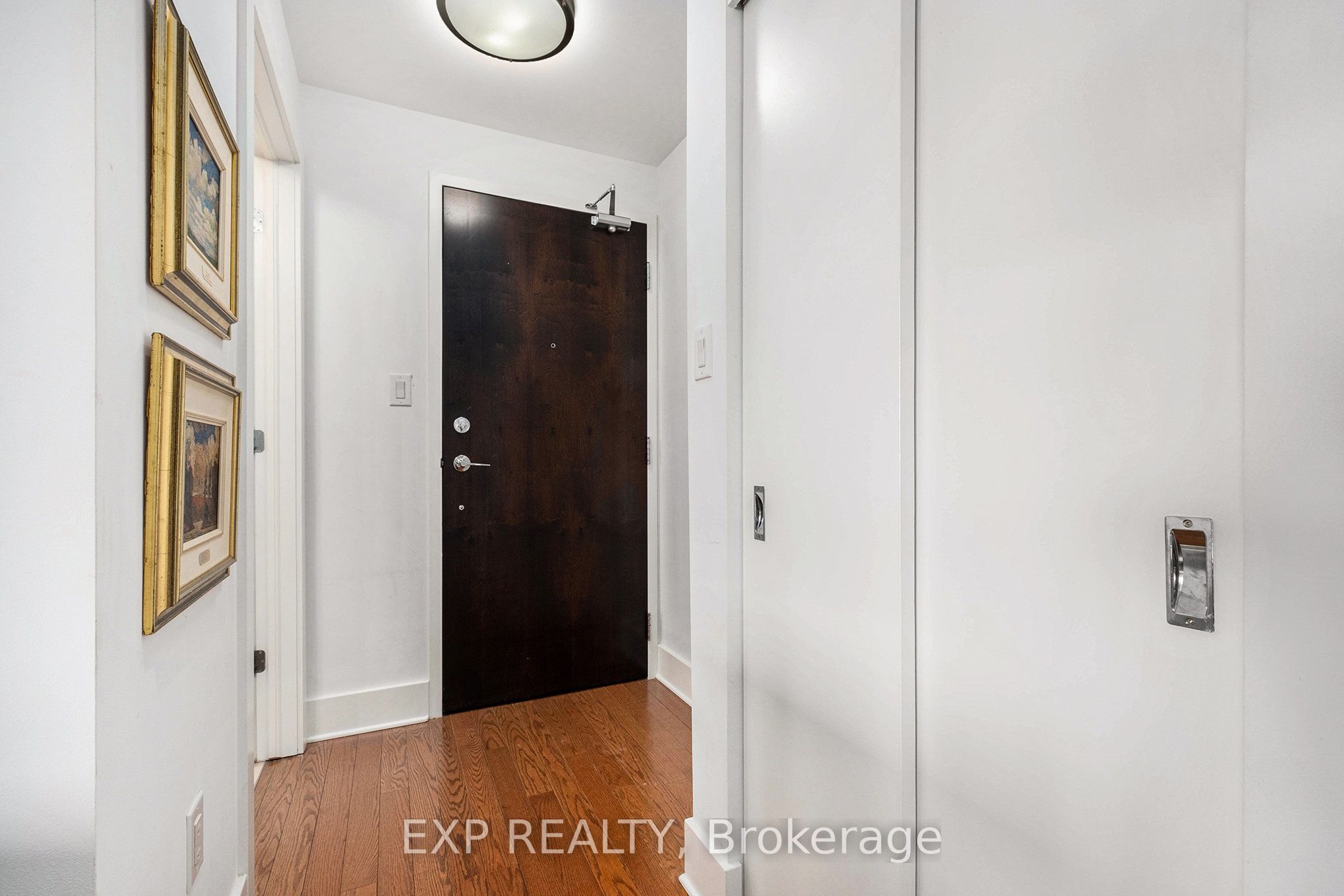 101 Richmond Road, #406