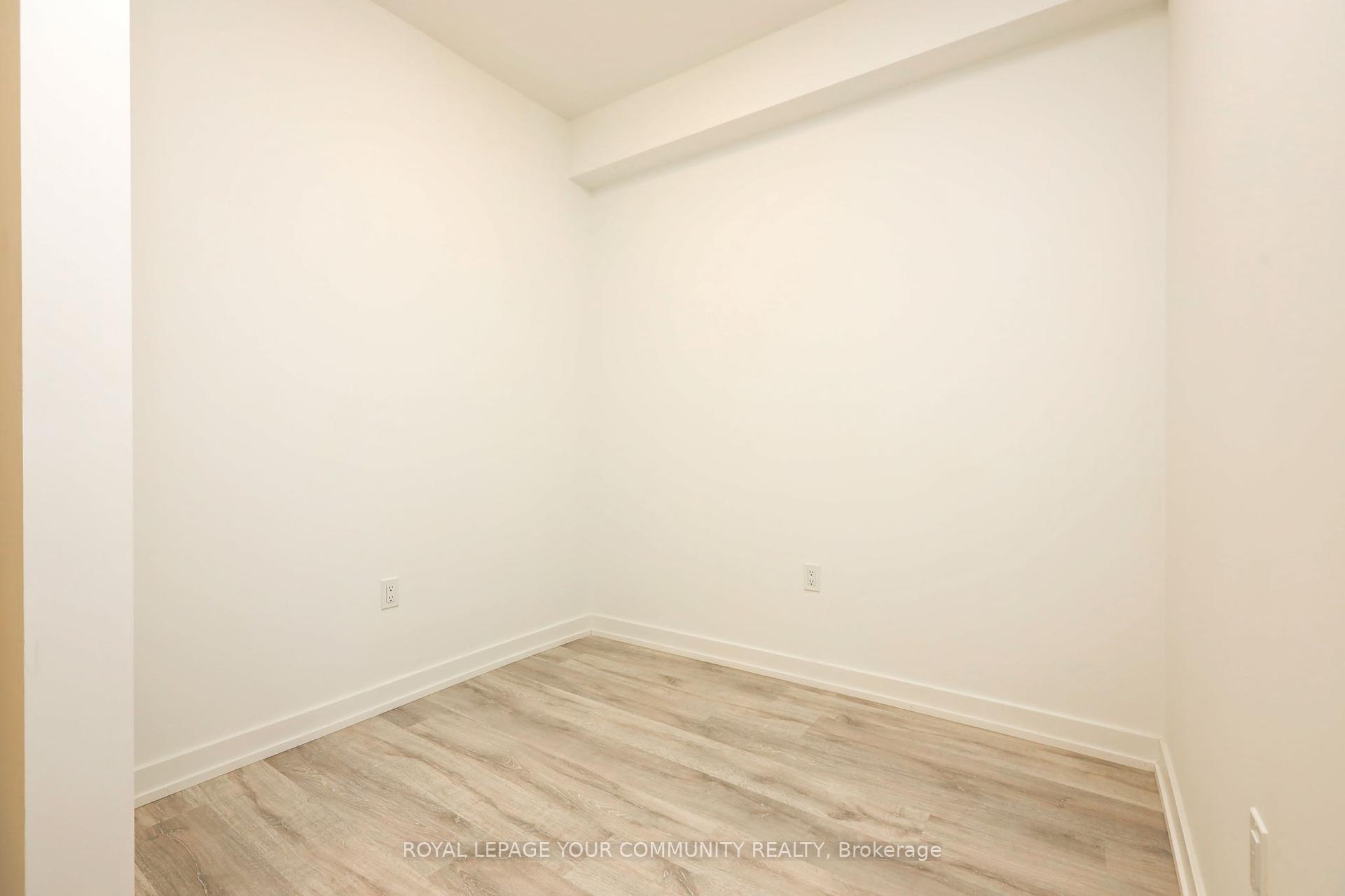 2 Bedrooms Condo at 8 Olympic Garden, Toronto For sale