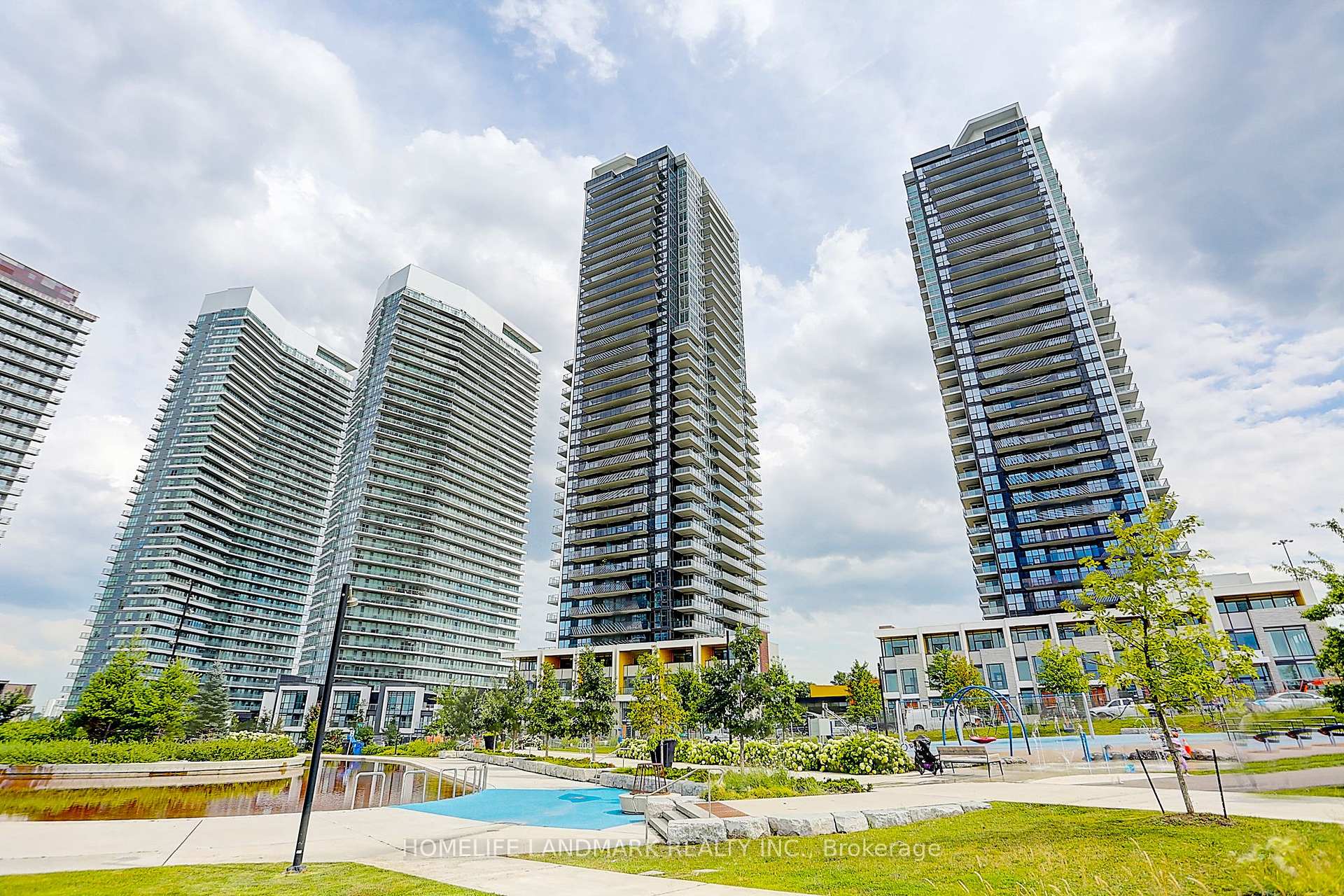 3 Bedrooms Condo at 85 Mcmahon, Toronto For sale