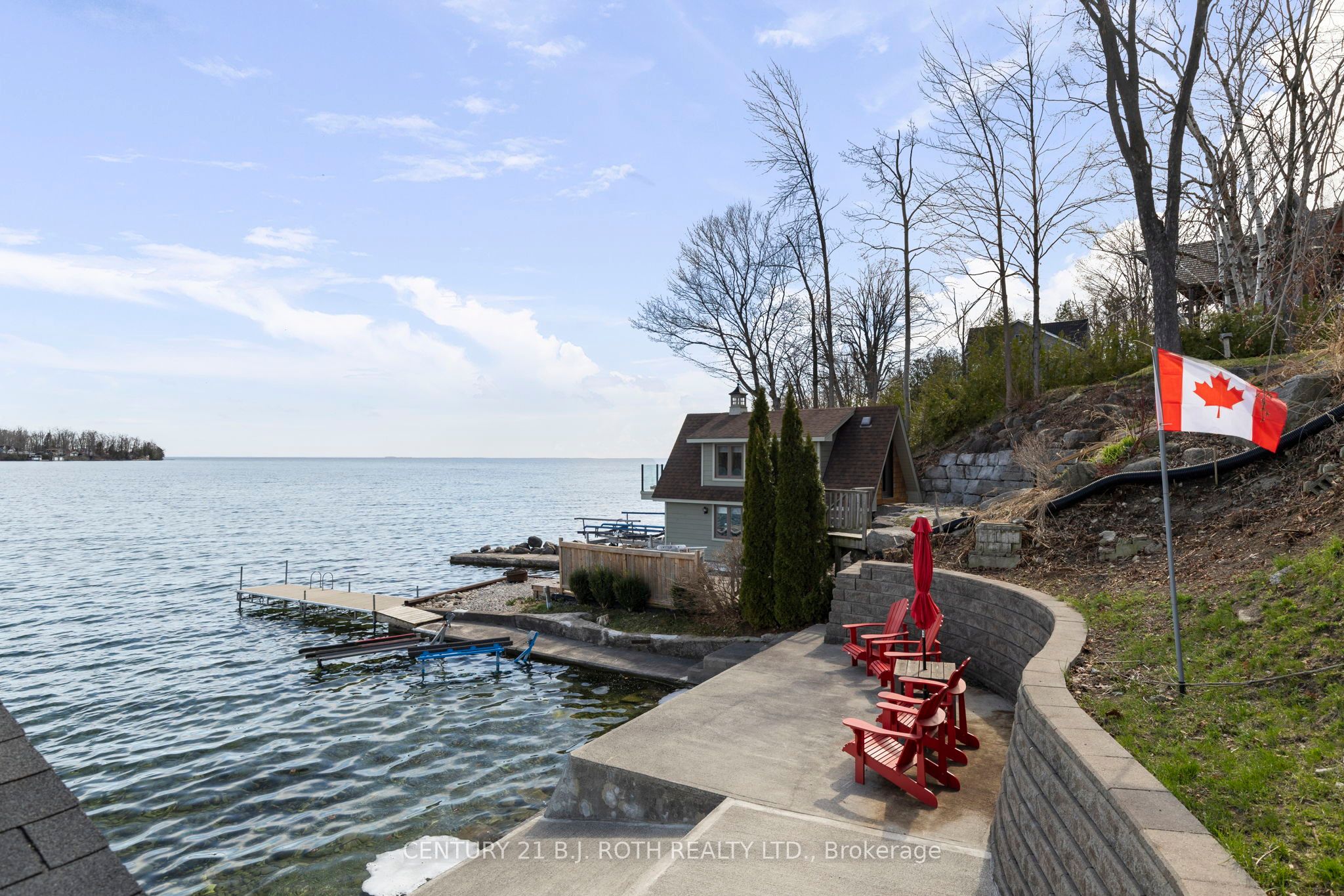 2679 Lakeshore Road E