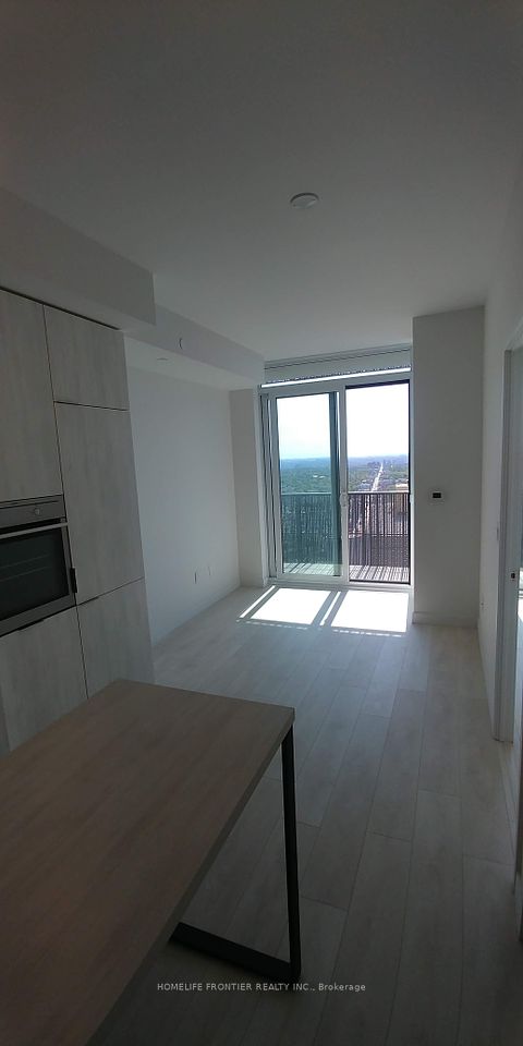 8 Eglinton
