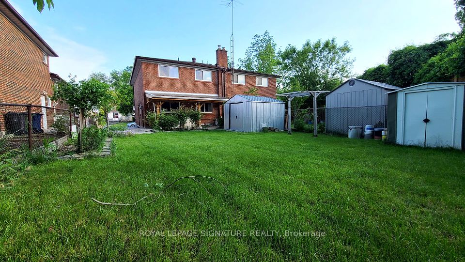 10 Painswick Crescent, Toronto, ON M2J 3M6