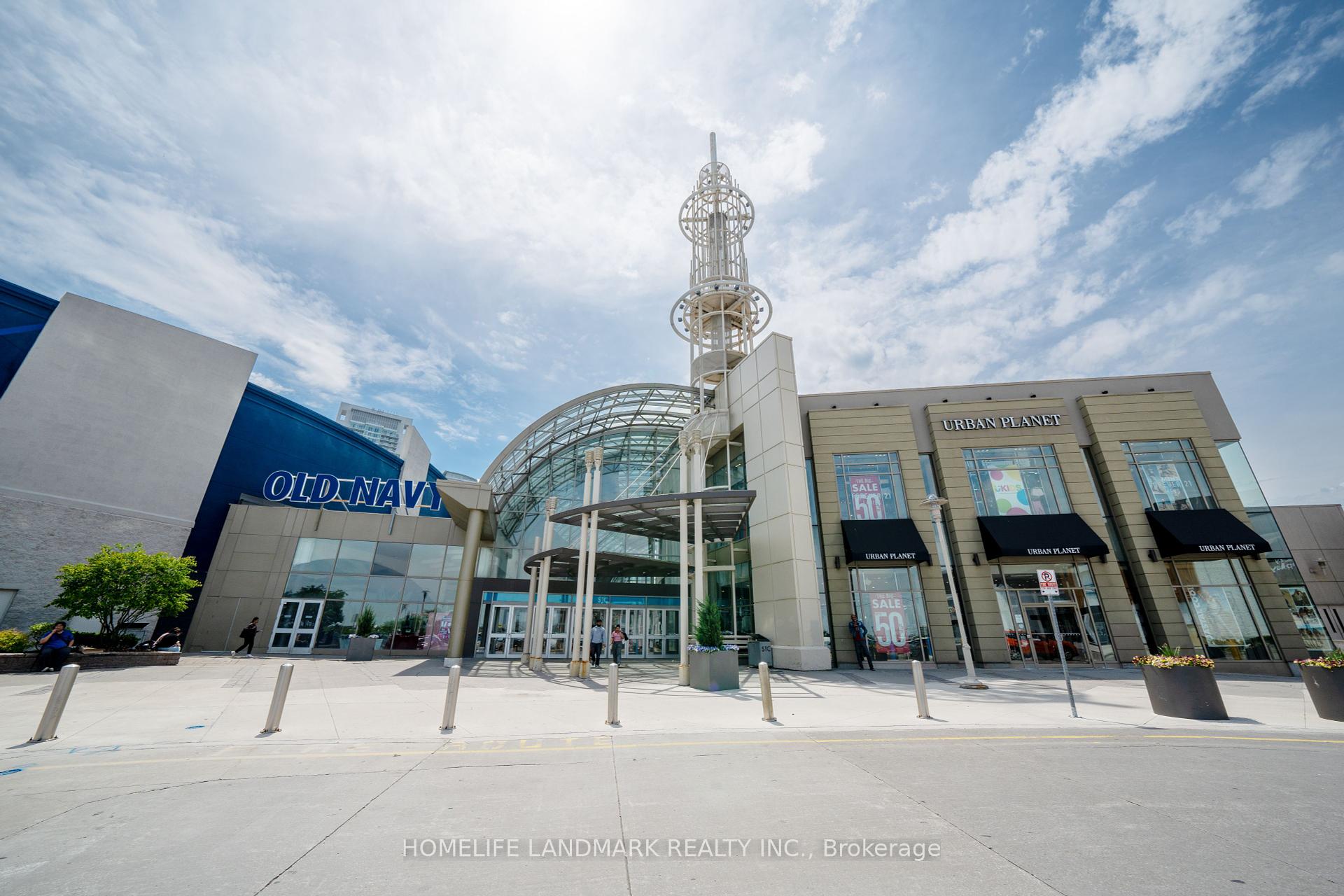 2 Bedrooms Condo at 50 Town Centre, Toronto For sale