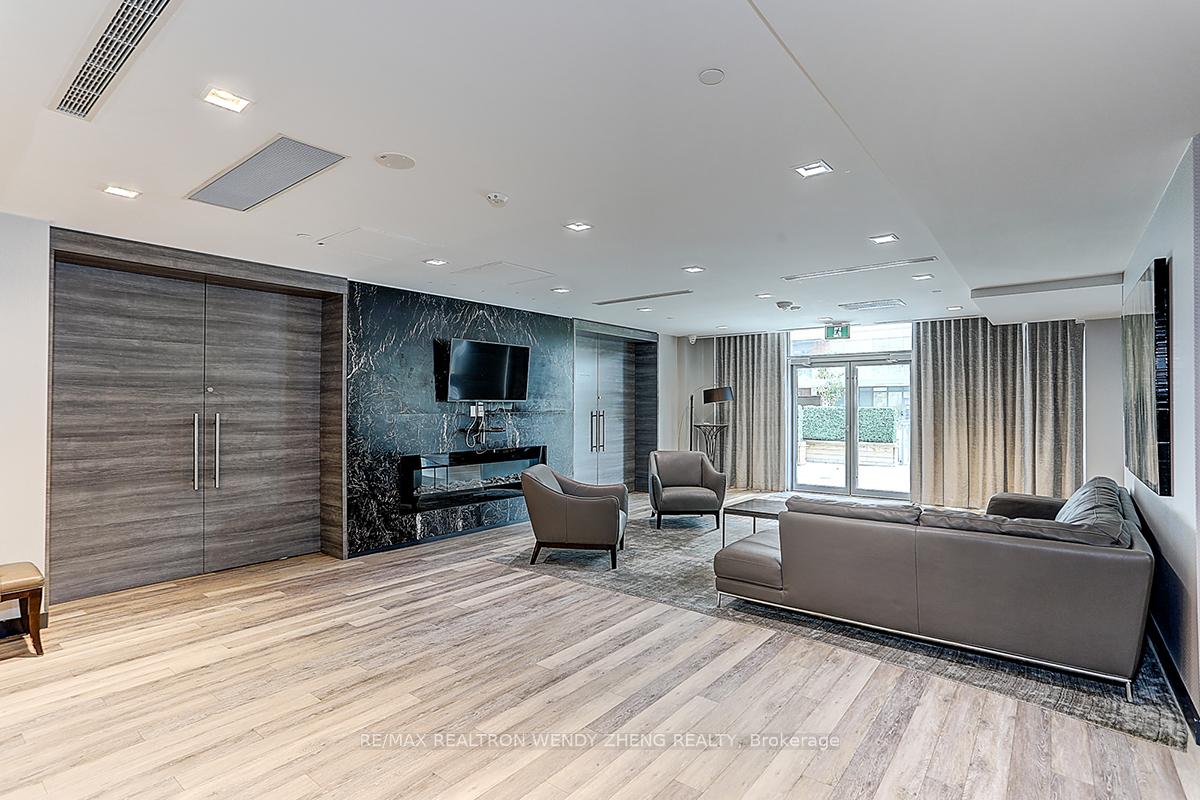 2 Bedrooms Condo at 52 Forest Manor, Toronto For sale