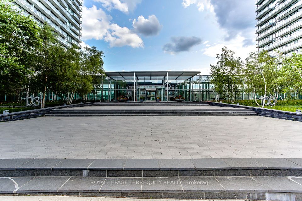 105 The Queensway