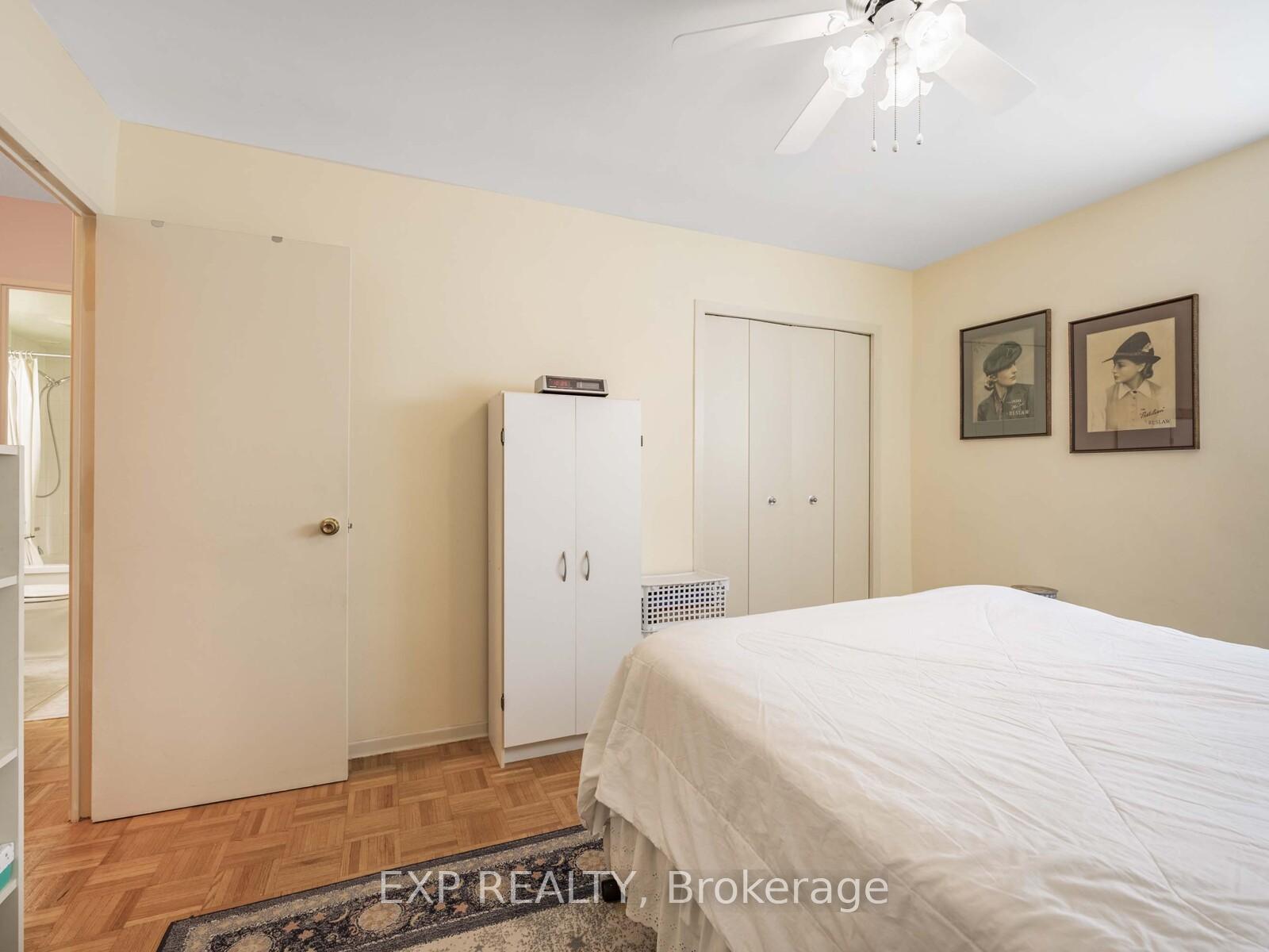 2 Bedrooms Co-op at 30 Gloucester, Toronto For sale