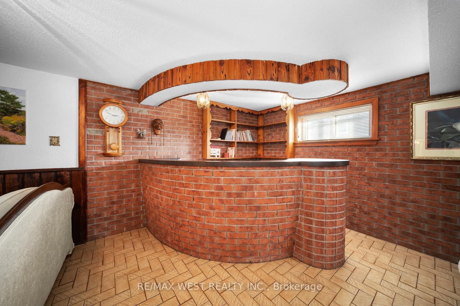 7 Harris Crescent