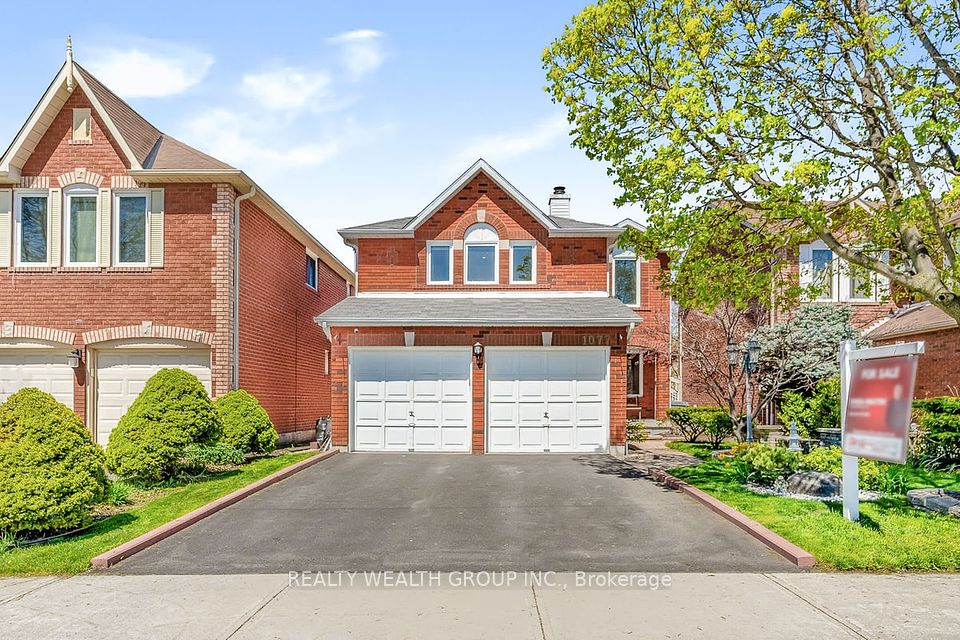 1077 Windsor Hill