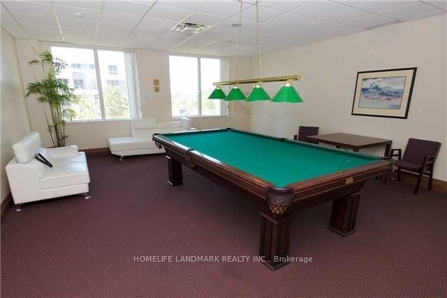 2 Bedrooms Condo at 1 Lee Centre, Toronto For sale
