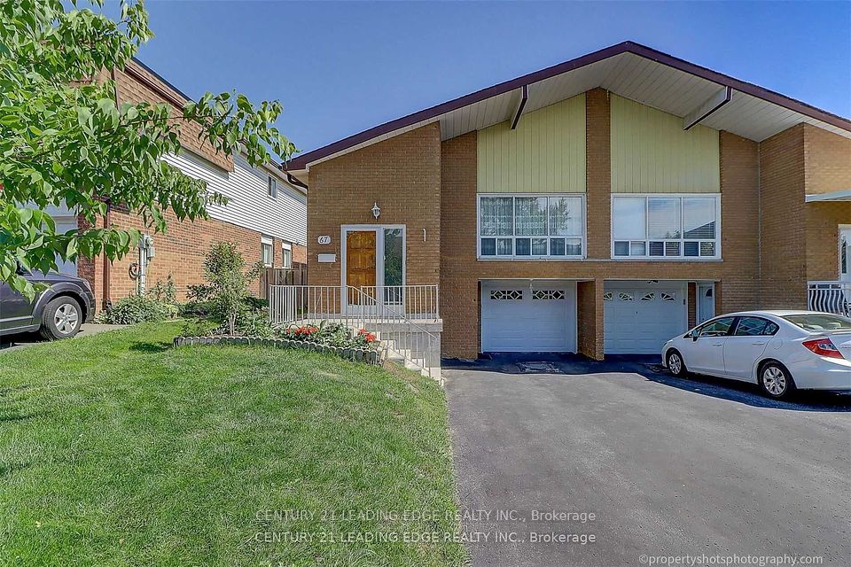 67 Revlis Crescent
