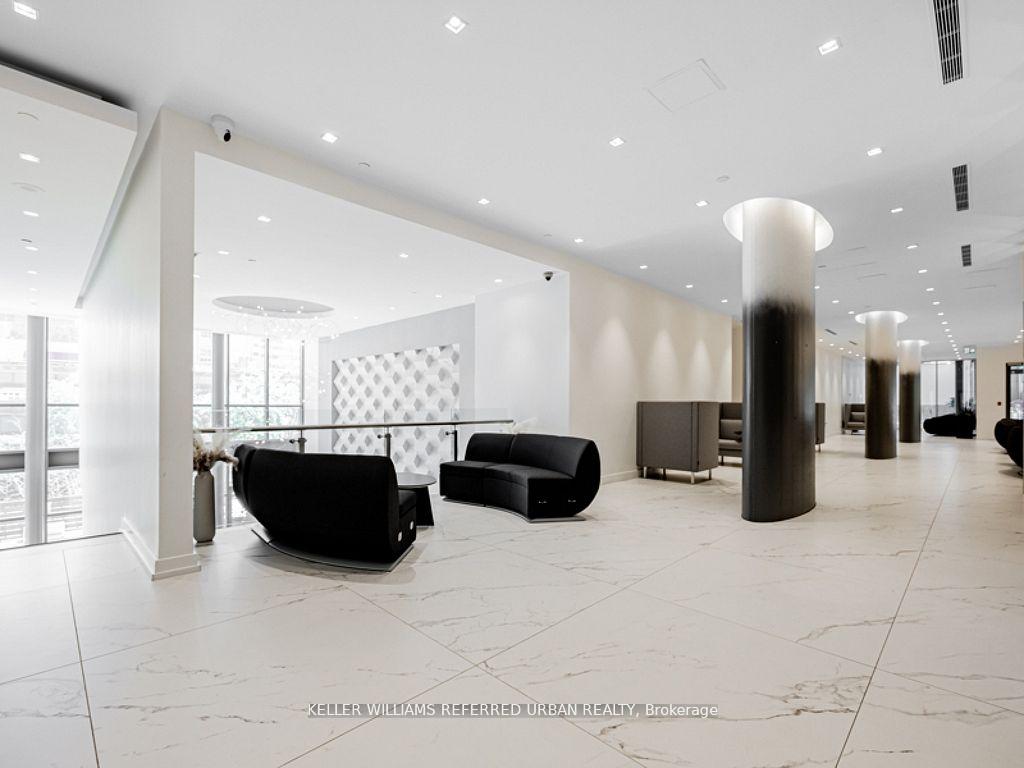 2 Bedrooms Condo at 11 Brunel, Toronto For sale