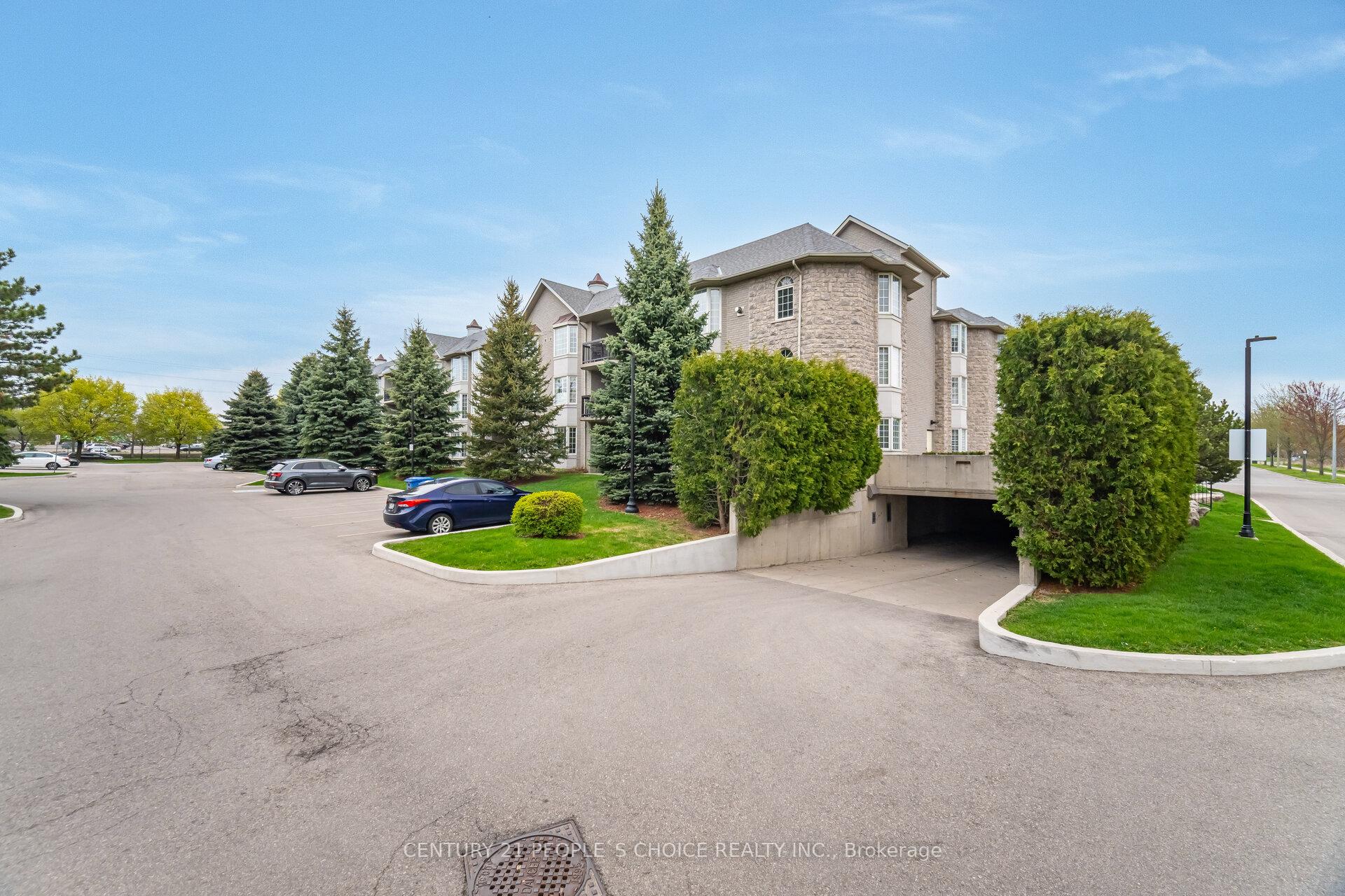 2 Bedrooms Condo at 990 Golf Links, Hamilton For sale