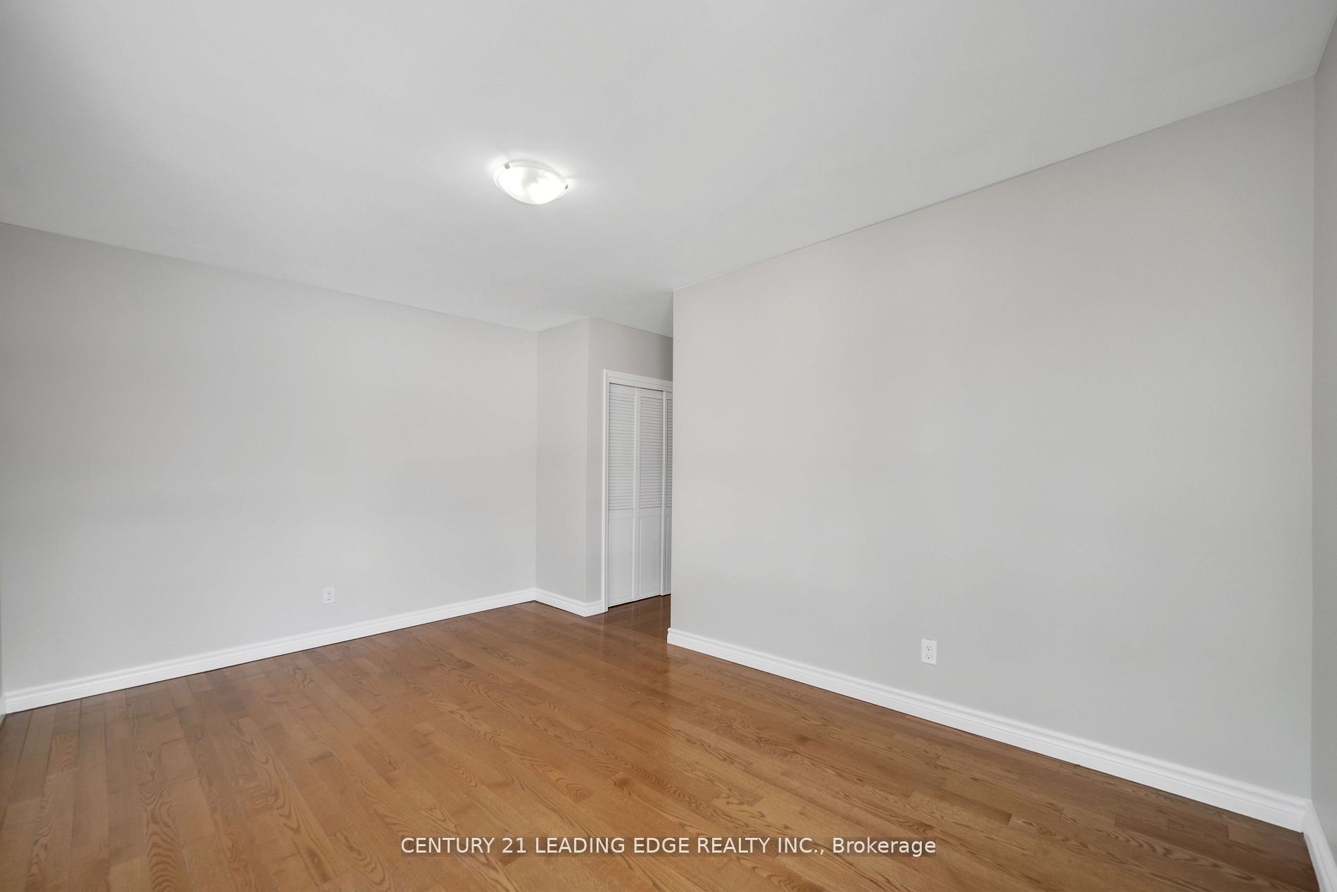 21 Rossander Court